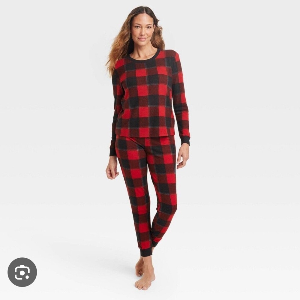 Stars above 2-Piece Pajama Thermal Set NWT size XL